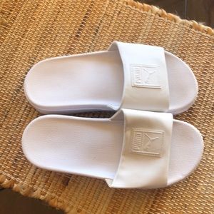 White Puma Slides - Great Condition/Hardly worn